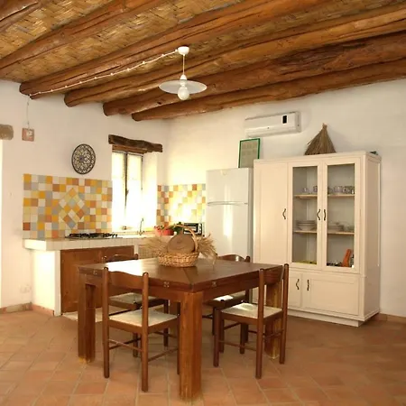 بيت للعطل Domusantiga Luminoso Trilocale *